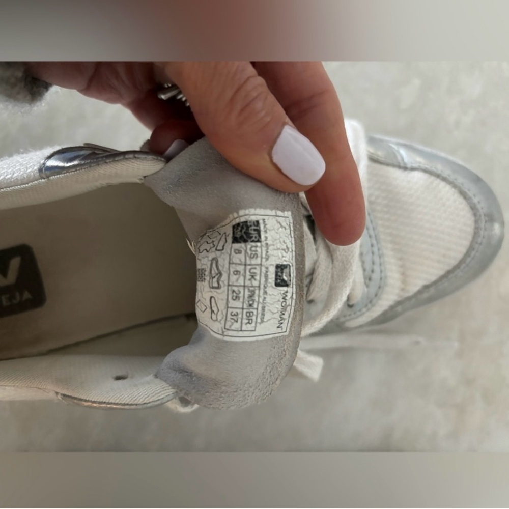 Veja Women's Sneakers in White and Silver - Picture 3 of 13